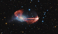 Abbildung 5: Eine der bei der Durchmusterung untersuchten Galaxien, NGC 4651, weist eine bemerkenswerte regenschirmartige Struktur auf. Dabei handelt es sich um Sternströme: um die Überreste einer kleineren Satellitengalaxie, die NGC 4651 angezogen und zerrissen hat. NGC 4651 ist 35 Millionen Lichtjahre von der Erde entfernt. Mit dieser Durchmusterung ist es erstmals gelungen, Spiralgalaxien, die sich kleinere Satellitengalaxien einverleiben, jenseits unserer »lokalen Gruppe« von Galaxien nachzuweisen.