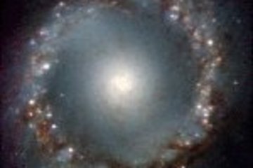 <span class="mpia-Untertitel">Adaptive optics at Europe's flagship telescope looks back on a decade of successful observations</span>