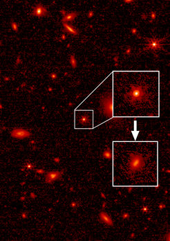 Image taken with the JWST instrument NIRCam at the (near-infrared) wavelength of 3.6 microns of the quasar HSC J2236+0032. In the background, the full image, with the quasar in the center. Top inset: a close-up of the quasar and its galaxy; bottom: the same image with the quasar's light subtracted, so that the host galaxy becomes visible.